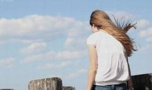 文艺清新的句子：你没有如期归来，而这正是离别的意义