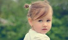 描写小女孩可爱