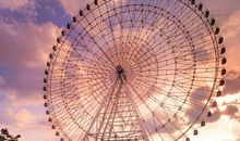 朋友圈情感语录:你是我喝过最烈的酒,暖到心底辣到眼睛