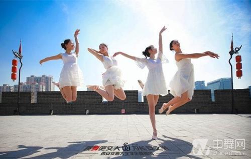 就像薄冰一样