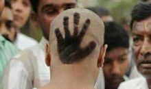 搞笑的短句子：对发型不满意的人，永远不承认是脸的问题