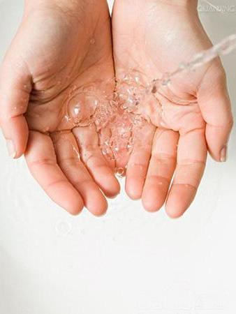   梦见洗脸