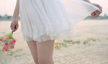 伤感句子句句心痛：有些人越看越陌生，有些事越想越心酸