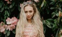 夸女朋友漂亮的长句子