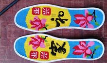 自己绣的鞋垫怎么发说说 亲手做的鞋垫说说