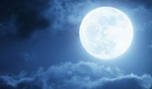 有关月亮的比喻句