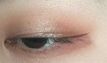 眼影发朋友圈说说 第一次画眼影的说说