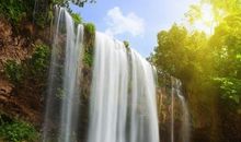 有关描写瀑布的诗句