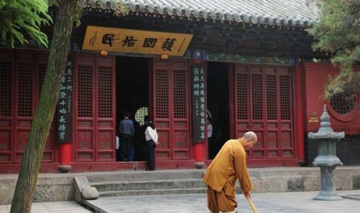观音成为和尚