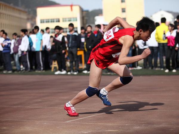 谁正在与他们竞争并扫荡领域