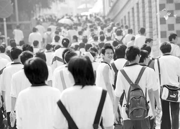 你必须冶炼一百种钢铁