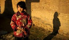 把孩子放在老家的心酸句子