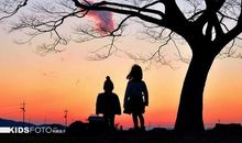 两姐弟玩的开心好句子