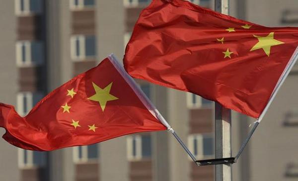 但是我们祖国的母亲以“中国速度”迅速控制了这一流行病