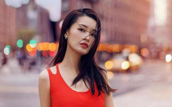明星也是许多人追求的偶像