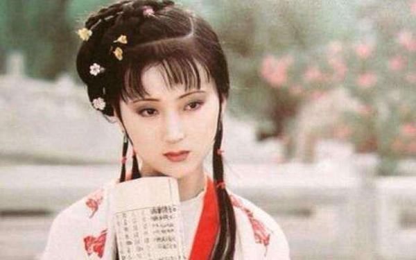 《红楼梦》被列为中国四大名著中的第一部