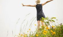 描写人们开心的句子