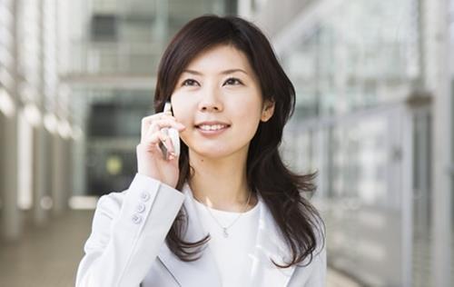 男人认为女人是软弱的