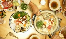 跨年夜发朋友圈晒美食的句子