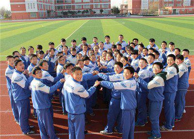 以下是小编为大家编写的队名口号