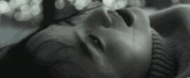 不要让一个人伤心