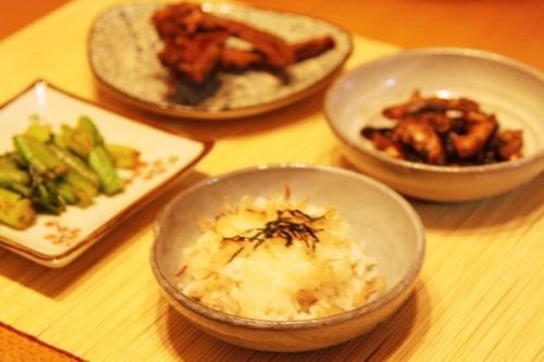 外出吃饭时如何结交朋友