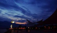 开心夜晚的句子说说