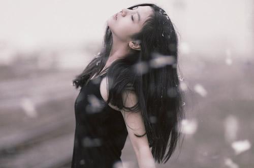 寒冷时可以喝水