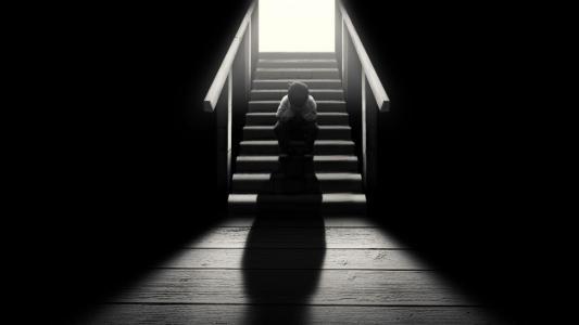 据说每个成功男人的背后都有一个爱他的女人