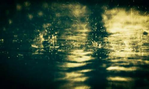 谈论半夜下雨天的心情