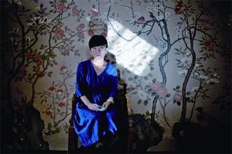50.男女之间的恋爱关系反映了自己与他人以及世界之间的关系。它是自我的投射面。