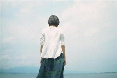 形容心痛一个人的句子