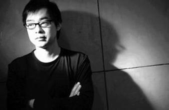 20.爱总是默默地逼迫友谊。