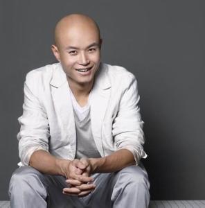 40.分手后要坚强。不要哭泣并擦干眼泪。莫斯科不相信眼泪，北京也不相信。不要撕照片，烧信件，破坏日记和其他只有傻瓜才能做的事情。