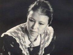 100.岁月悄悄地，不知不觉地流逝，我似乎忘记了现在是几年，过去的波纹在过去的岁月中随着时间的流逝而慢慢消失并消失了。被发现，但我仍然沉迷于昨天的繁华，追逐故事中的辉煌。