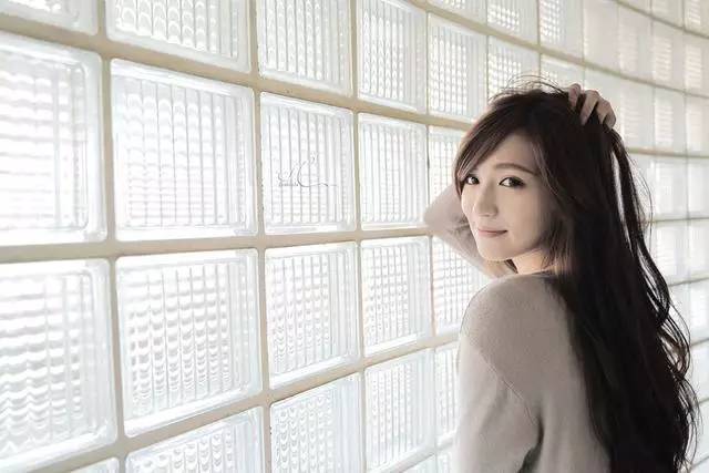 爱情凄美忧伤的伤感句子 9