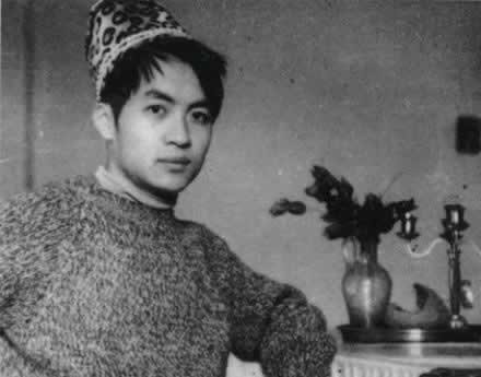 100.我将自己的心献给别人，但我不能收回它；当别人把它给别人时，爱就会传播到世界。 -古城