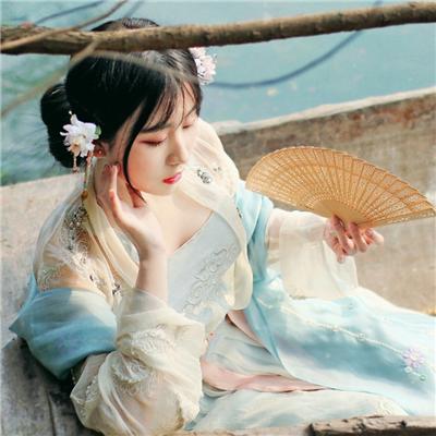 形容美女的诗句