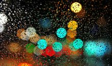 雨天开车的开心的句子 雨中开车的唯美句子