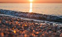 赞美亲情重要性的句子