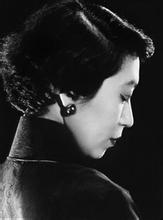 50.小时候，我常常梦想着吃云饼。吃的时候，稀薄的蛋糕变成纸。除了涩之外，我还感到一种尴尬。