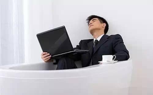 心疼老公赚钱累的句子 老公挣钱辛苦了的句子 2