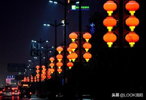 描写节日气氛的句子