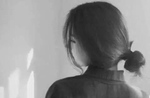 9.在一个人的世界中，如果一个人生病，则可以携带它；如果无聊，就可以躲起来；如果疼痛，可以阻止。