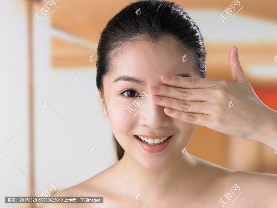 用来形容美女手的句子