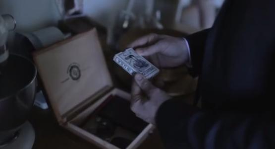 11.父母的好意，水不能淹死，火不能扑灭。