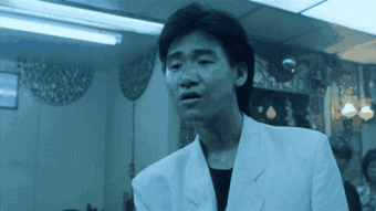 12.尽管您在身体上喷了古龙水，但我仍然可以隐约地闻到浮渣。