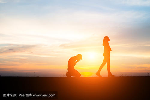 9.爱是爱的对象，被爱的人以某种方式融合为一体，所以爱比知识更具感染力。