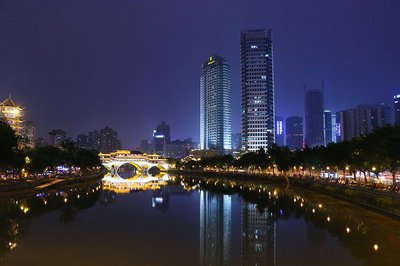 11.频繁的压力=工作还不错！经常购物=花钱！经常感叹忙碌=物超所值！频繁约会=不老！经常交谈=巨大的潜力！频繁的信息=有人关心！祝您周末愉快！