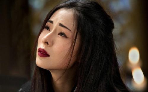 11.爱某人是我的权利，而恨某人是我的选择。